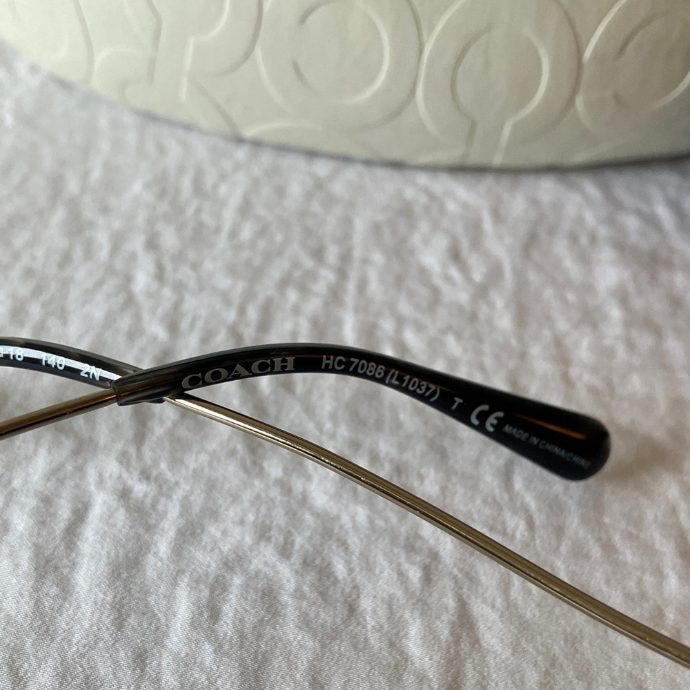 Coach: Light Gold (L1037) Sunglasses- Cat Eye Frame- Case & Cloth - Picture 6 of 16